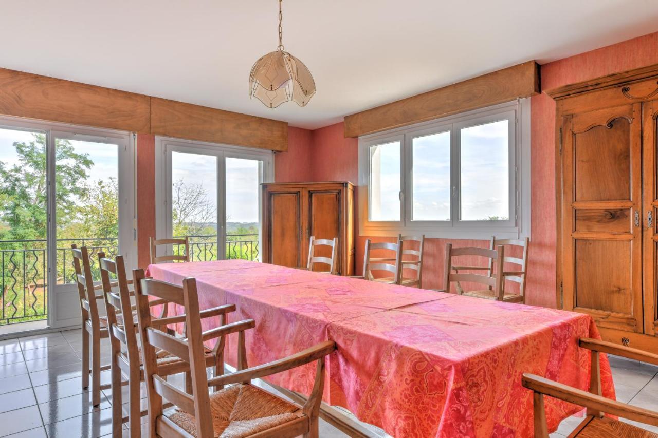 Aux Tauzins Hotel Montfort-en-Chalosse ภายนอก รูปภาพ